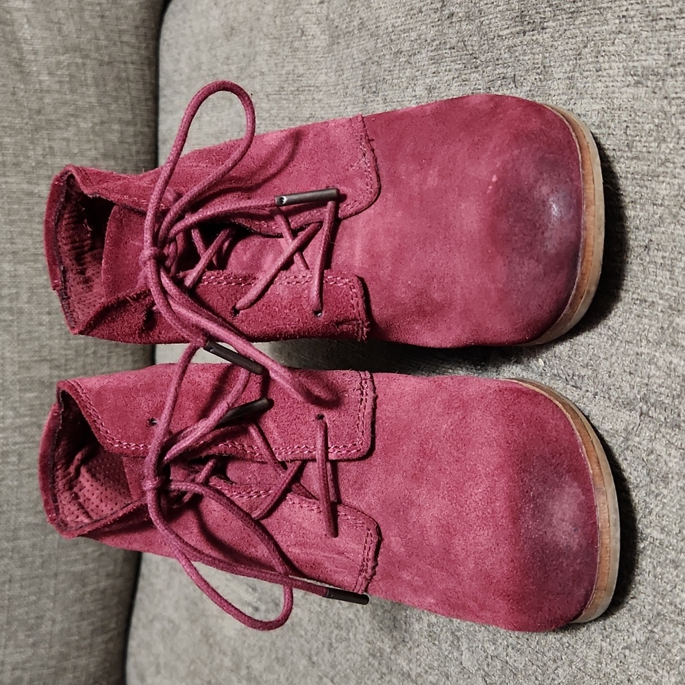 Toms Burgundy Heeled Booties size 6